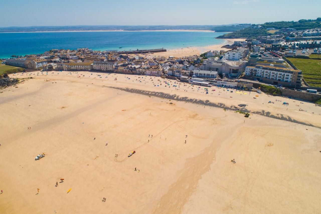 Waves Apartment, St Ives Buitenkant foto